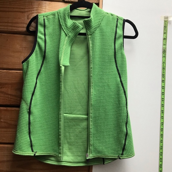 🌸5/$30🌸 Insport Polartec Vest, S, Zip Down, EUC - Picture 9 of 10